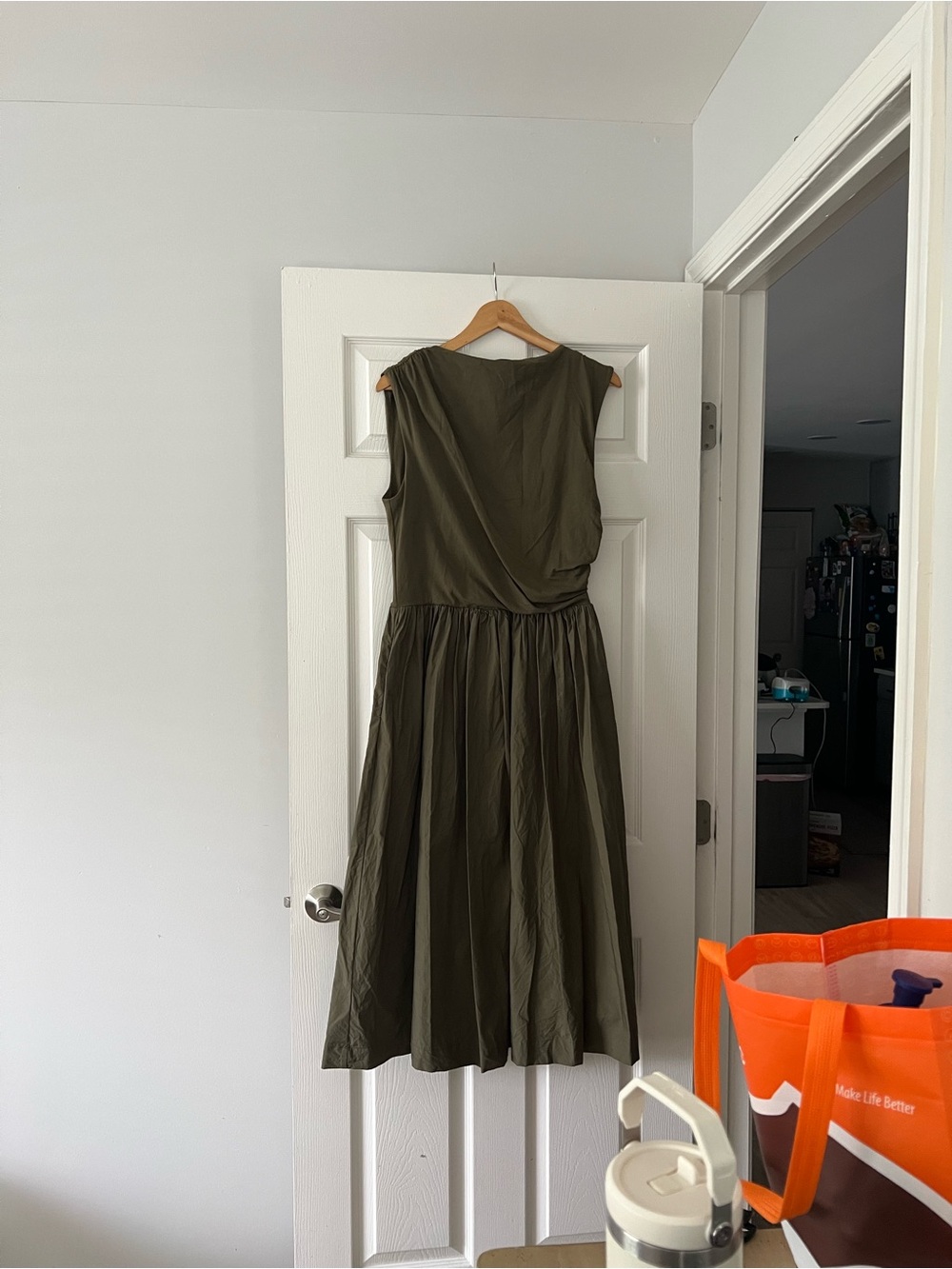 En Saison Olive Green Sleeveless Maxi Dress